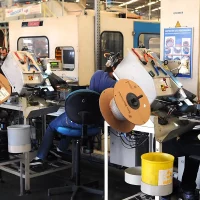 Imagem referente a Produção industrial reverte queda e sobe 0,1% em outubro, mostra IBGE