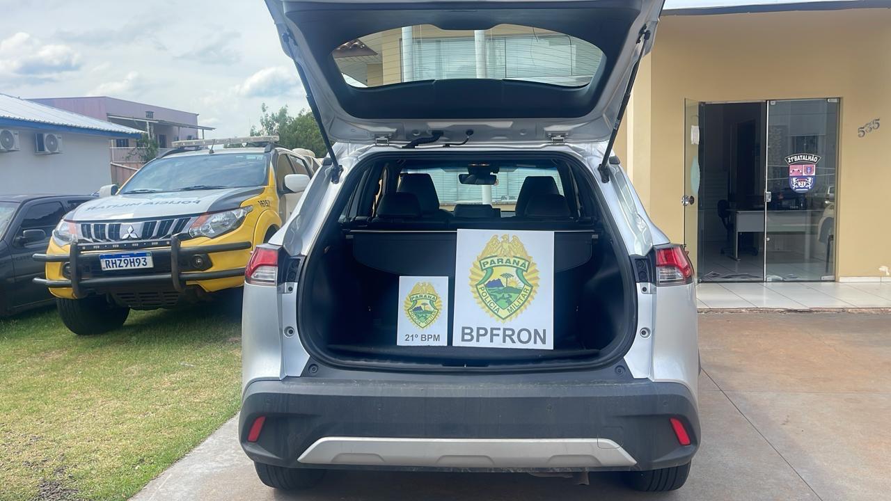 Mulher é presa com carro furtado durante blitz policial em Ampére Imagem referente a Mulher é presa com carro furtado durante blitz policial em Ampére