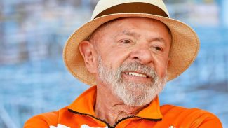 Lula cita feminicídios e cobra luta de homens contra a violência