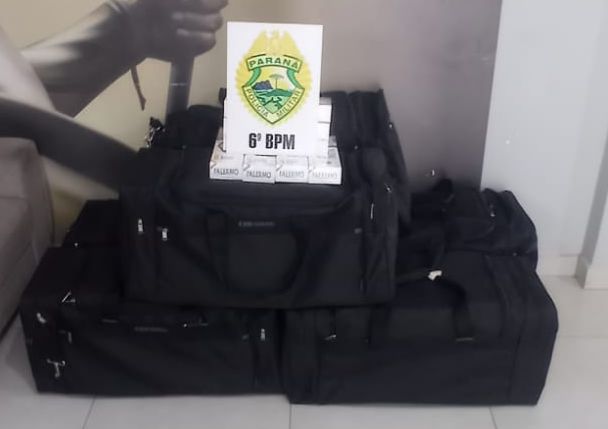 Contrabando de cigarros é flagrado em ônibus na BR-277 durante a Operação Codesul