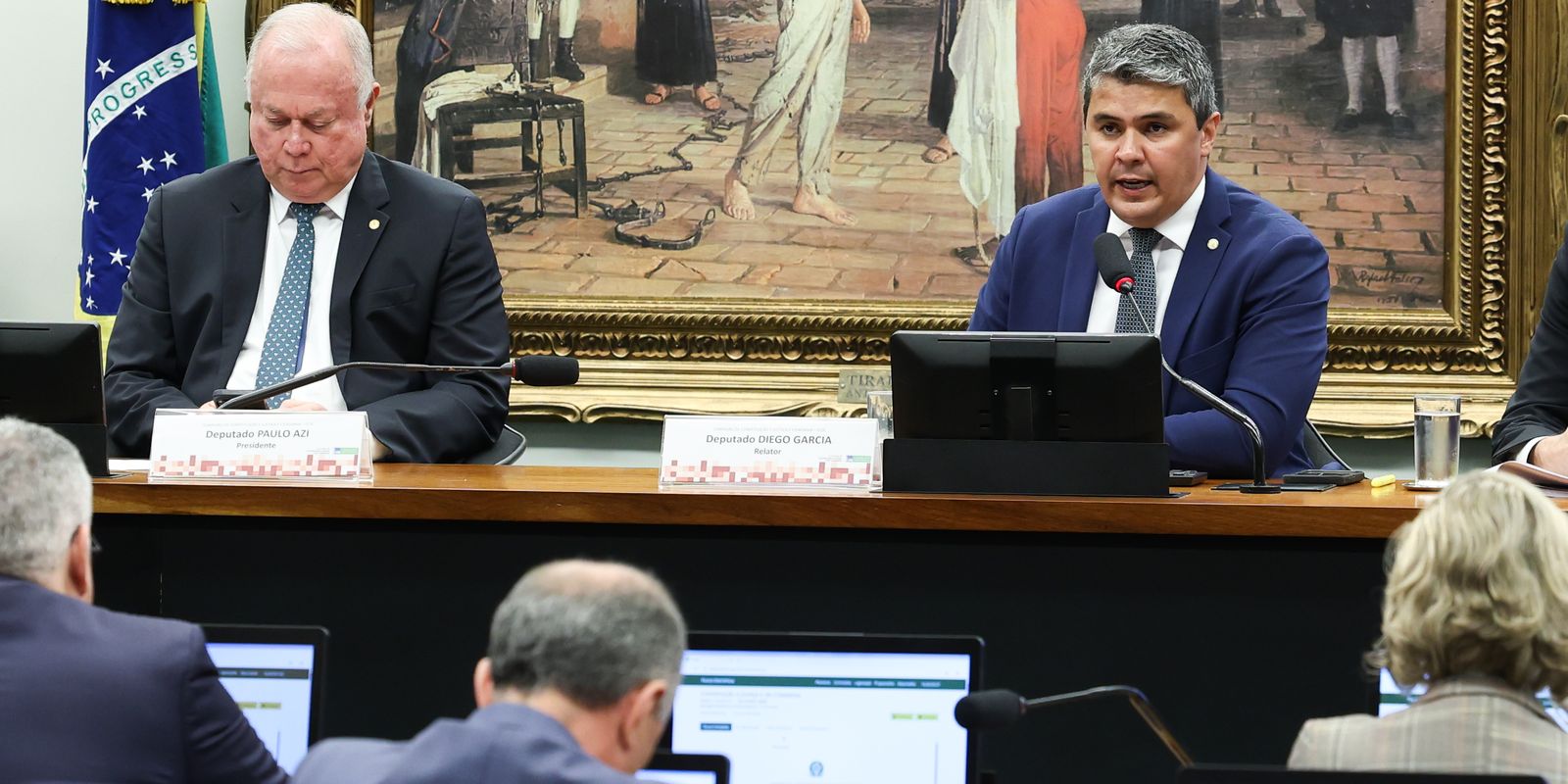 Pedido de vista adia votação de parecer sobre mandato de Zambelli Pedido de vista adia votação de parecer sobre mandato de Zambelli