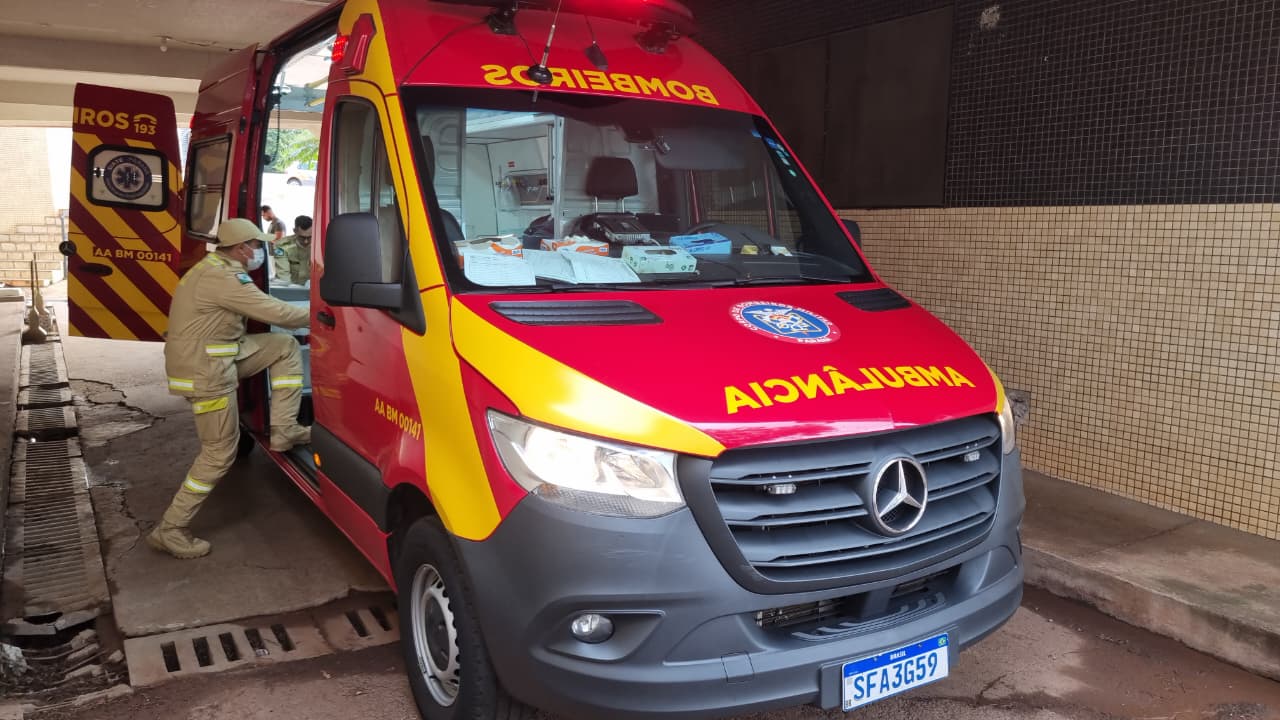 Siate de Cascavel atende jovem agredido no bairro Santa Felicidade Siate de Cascavel atende jovem agredido no bairro Santa Felicidade