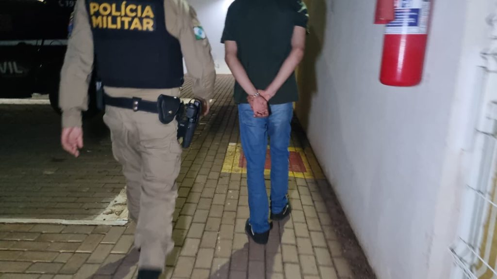 Rapaz suspeito de esfaquear menor na Região Norte é detido pela PM