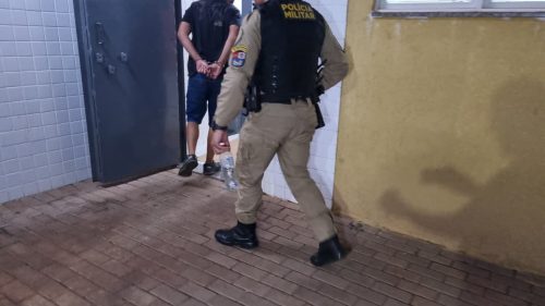 Briga de casal termina em denúncia anônima e polícia na porta na Regiao Norte de Cascavel Imagem referente a Briga de casal termina em denúncia anônima e polícia na porta na Regiao Norte de Cascavel