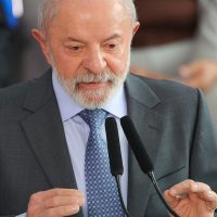 Imagem referente a Lula diz que indicação de Messias não deve ser problema político