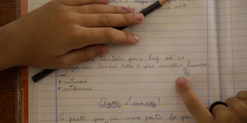 Alunos de 6 a 10 anos estão mais atrasados que no período pré-pandemia Alunos de 6 a 10 anos estão mais atrasados que no período pré-pandemia