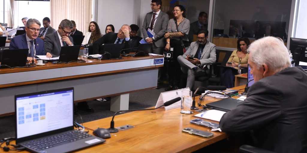 CCJ do Senado adia votação do PL Antifacção para 10 de dezembro