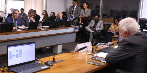 CCJ do Senado adia votação do PL Antifacção para 10 de dezembro CCJ do Senado adia votação do PL Antifacção para 10 de dezembro