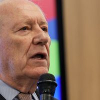 Imagem referente a Governo lança plano conjunto contra fraudes bancárias digitais