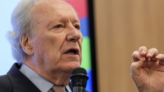 Governo lança plano conjunto contra fraudes bancárias digitais Governo lança plano conjunto contra fraudes bancárias digitais