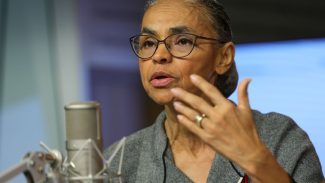 Marina Silva sofre fratura em vértebra lombar Marina Silva sofre fratura em vértebra lombar