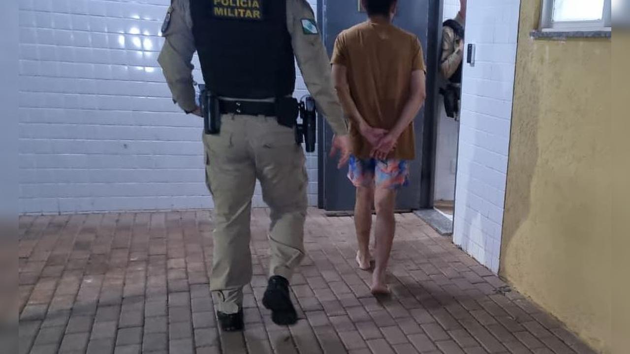 PM atende denúncia de violência doméstica na região Norte de Cascavel PM atende denúncia de violência doméstica na região Norte de Cascavel