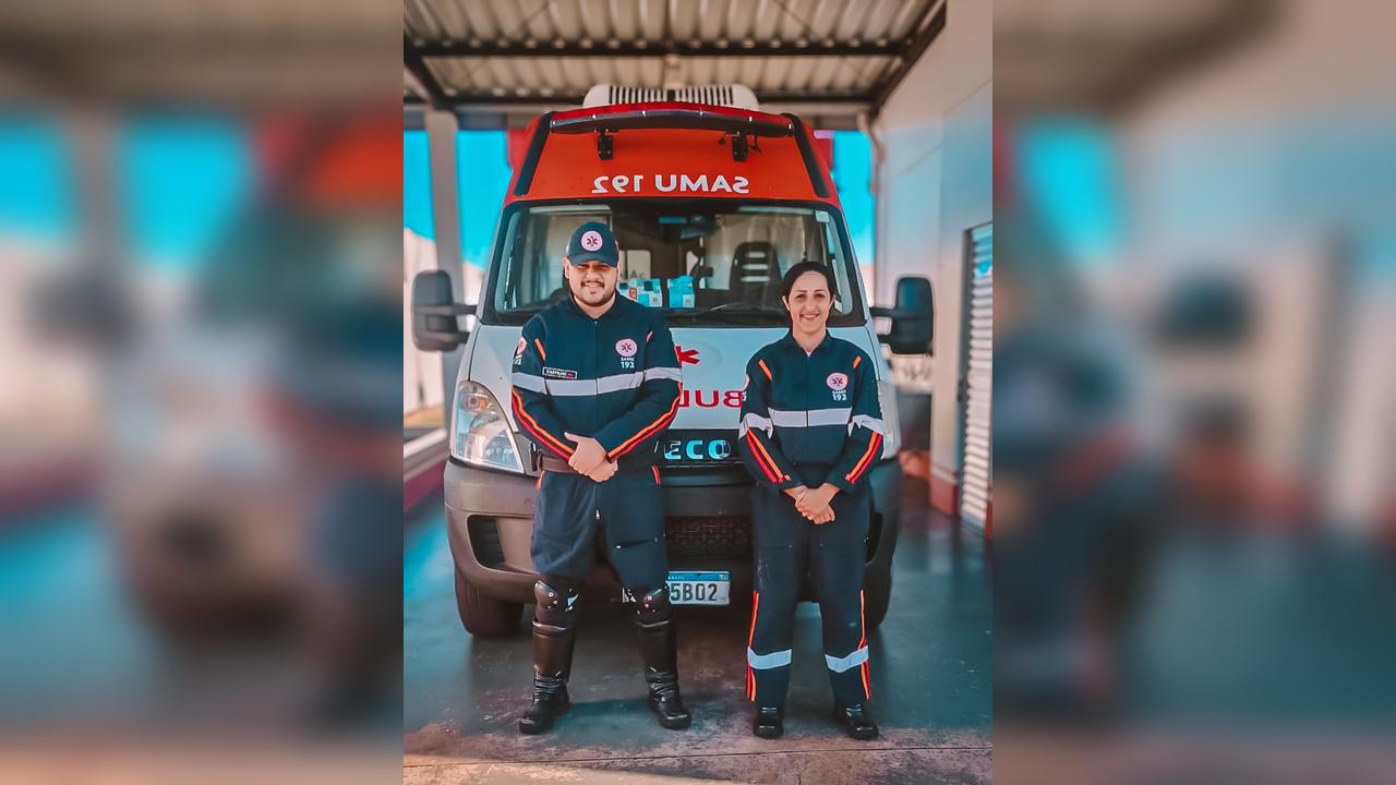 Bebê apressadinho nasce dentro da ambulância a caminho de Cascavel Bebê apressadinho nasce dentro da ambulância a caminho de Cascavel