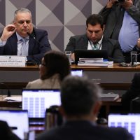 Imagem referente a CPMI do INSS rejeita convocar Lulinha e o ministro Jorge Messias