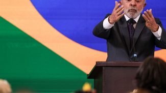 No Conselhão, Lula pede fim da escala 6x1 e ações contra o feminicídio