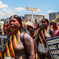 Imagem referente a Indígenas celebram remarcação de julgamento do marco temporal