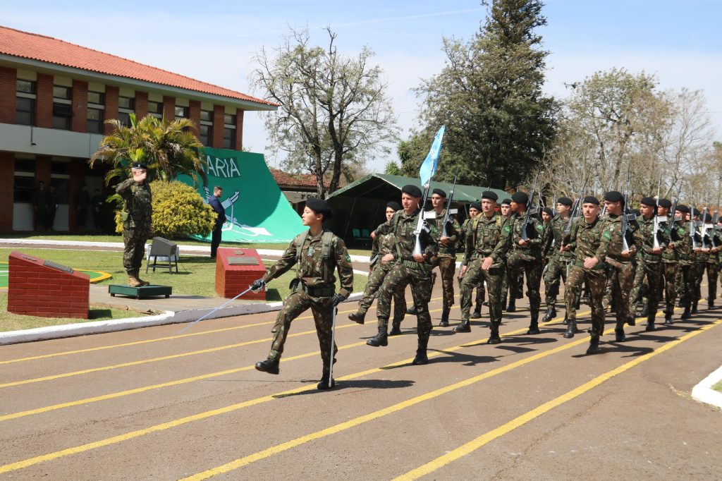 15ª Brigada de Infantaria Mecanizada celebra 54 anos com solenidade em Cascavel