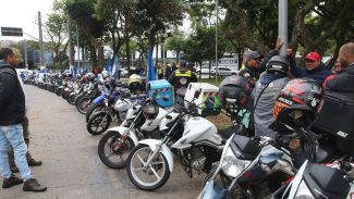 Governo cria grupo para debater direitos de entregadores por app Governo cria grupo para debater direitos de entregadores por app