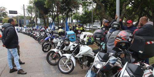 Governo cria grupo para debater direitos de entregadores por app