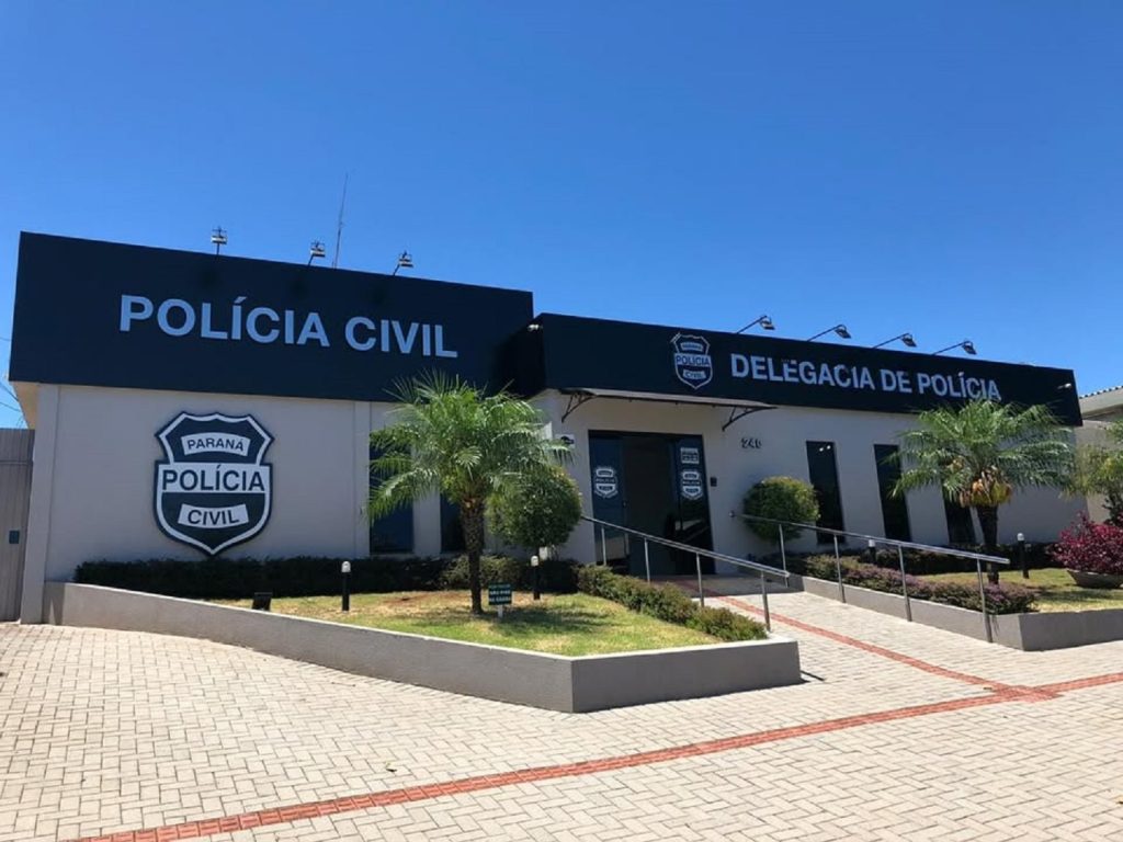 Assalto relâmpago: dupla rende funcionário e leva carro de empresa em Coronel Vivida