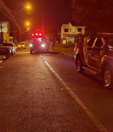 Imagem referente a Jovem de 21 anos sofre grave acidente após cair de carro em movimento em Cascavel