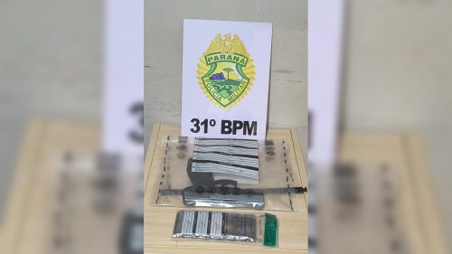 Imagem referente a Dupla tenta roubo com arma falsa, carro quebra e fuga termina mal