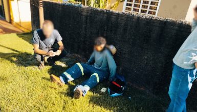 Imagem referente a Motociclista fica ferido após colisão com carro na Avenida Rocha Pombo