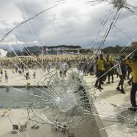 Por unanimidade, STF condena 5 PMs do DF a 16 anos de prisão pelo 8/1 Imagem referente a Por unanimidade, STF condena 5 PMs do DF a 16 anos de prisão pelo 8/1