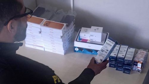 Imagem referente a No Paraná, PRF apreende emagrecedor não liberado mundialmente para uso
