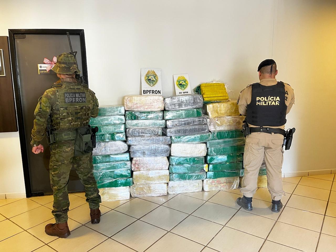 Polícia intercepta Frontier com maconha avaliada em R$ 1,6 milhão em Umuarama