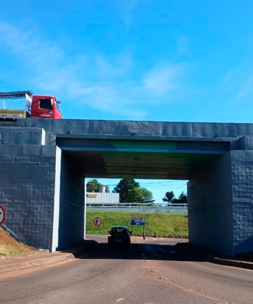 Imagem referente a Construção de viaduto na BR-277 avança com nova etapa em Cascavel