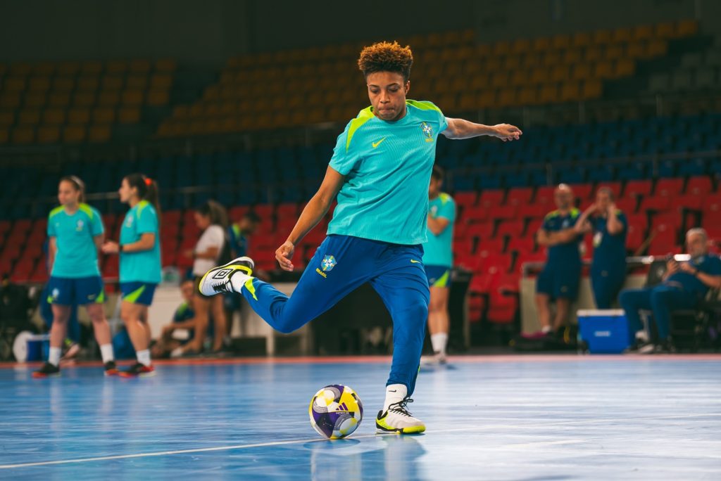 Com gol de Luana do Stein Cascavel, Brasil avança à final da Copa do Mundo de Futsal Feminino Com gol de Luana do Stein Cascavel, Brasil avança à final da Copa do Mundo de Futsal Feminino