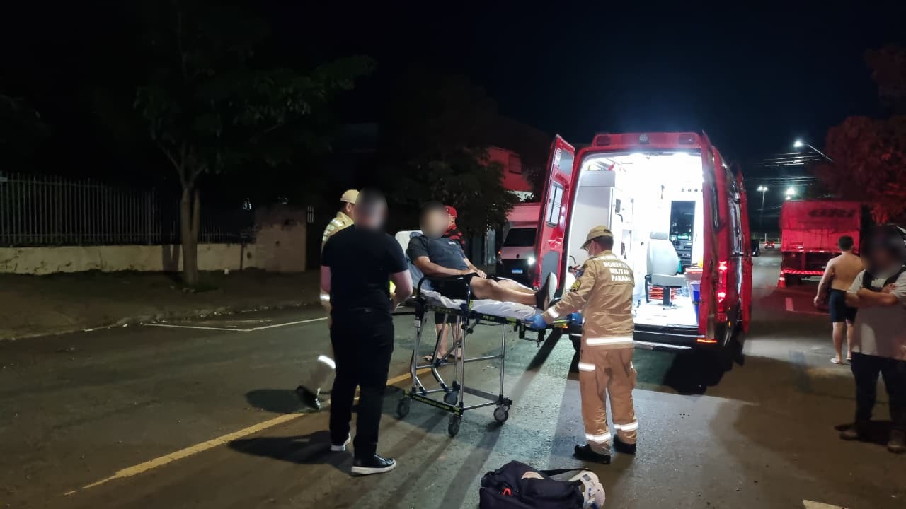 Areia na pista provoca queda de motociclista no Bairro Santa Cruz