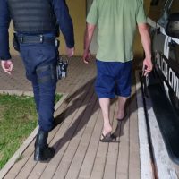 Imagem referente a Homem com mandado de prisão por homicídio é detido pela Guarda Municipal em Cascavel