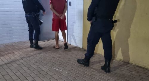 Imagem referente a GM cumpre mandado e apreende adolescente de 16 anos acusado de estupro de vulnerável em Cascavel
