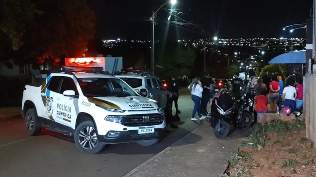 Homem é morto após tiroteio em Ponta Grossa Homem é morto após tiroteio em Ponta Grossa