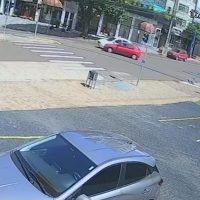 Imagem referente a Câmeras flagram colisão entre dois veículos na tarde deste sábado no Centro de Cascavel