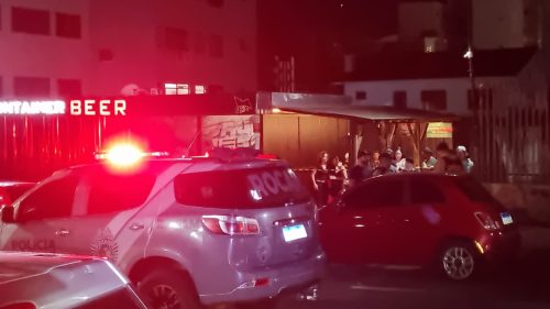 Homem é morto a tiros em comércio no Centro de Cascavel Homem é morto a tiros em comércio no Centro de Cascavel