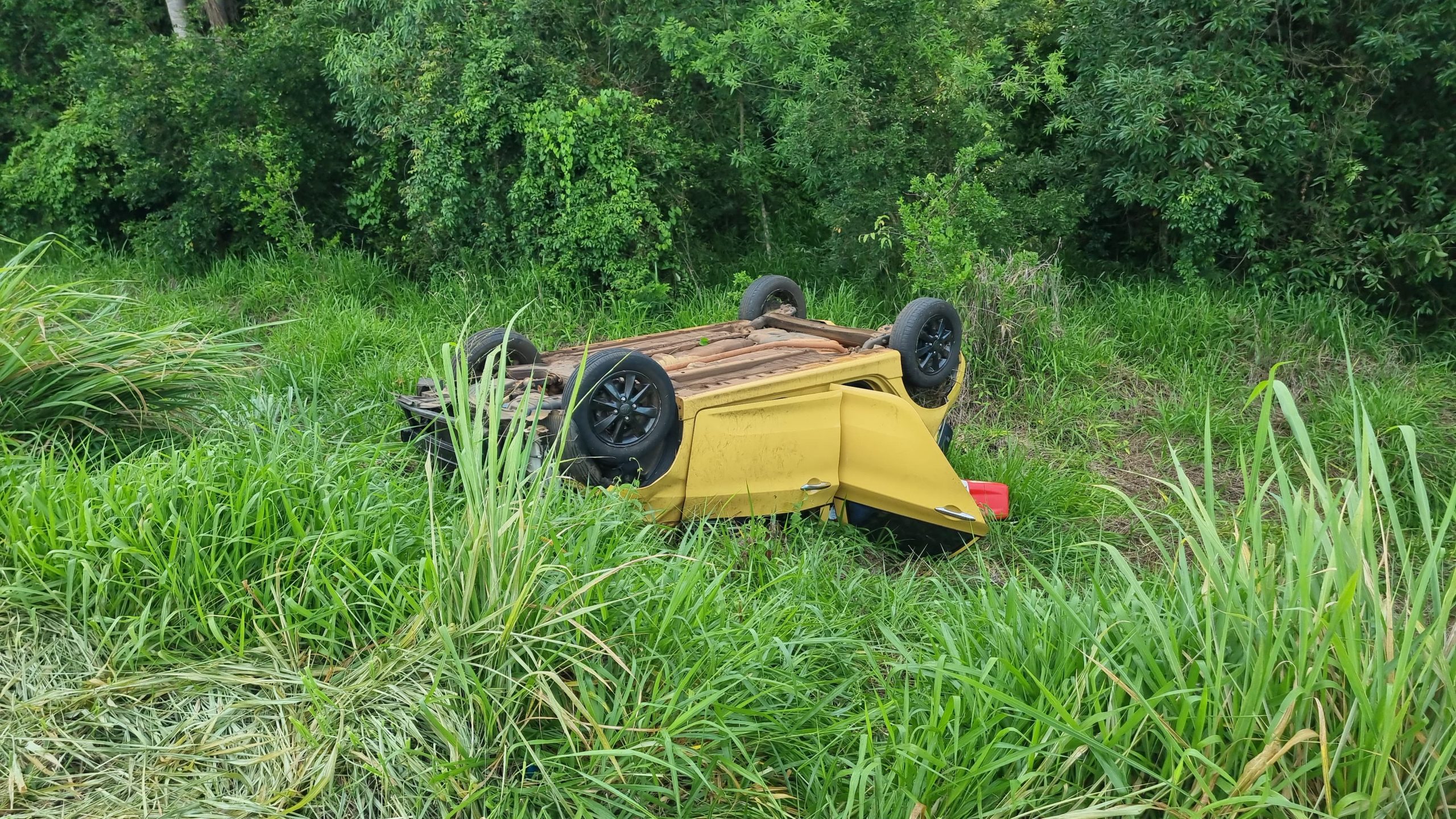 Homem morre e outro fica ferido após capotamento na BR-369, em Cascavel Imagem referente a Homem morre e outro fica ferido após capotamento na BR-369, em Cascavel