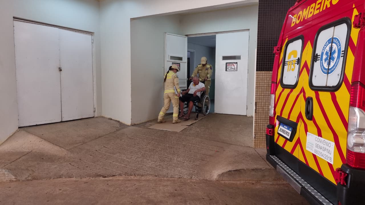 Idoso de 70 anos vai parar na UPA após sofrer queda em casa