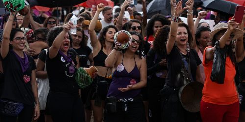 Em Brasília, mulheres denunciam feminicídios e a omissão do Estado Imagem referente a Em Brasília, mulheres denunciam feminicídios e a omissão do Estado