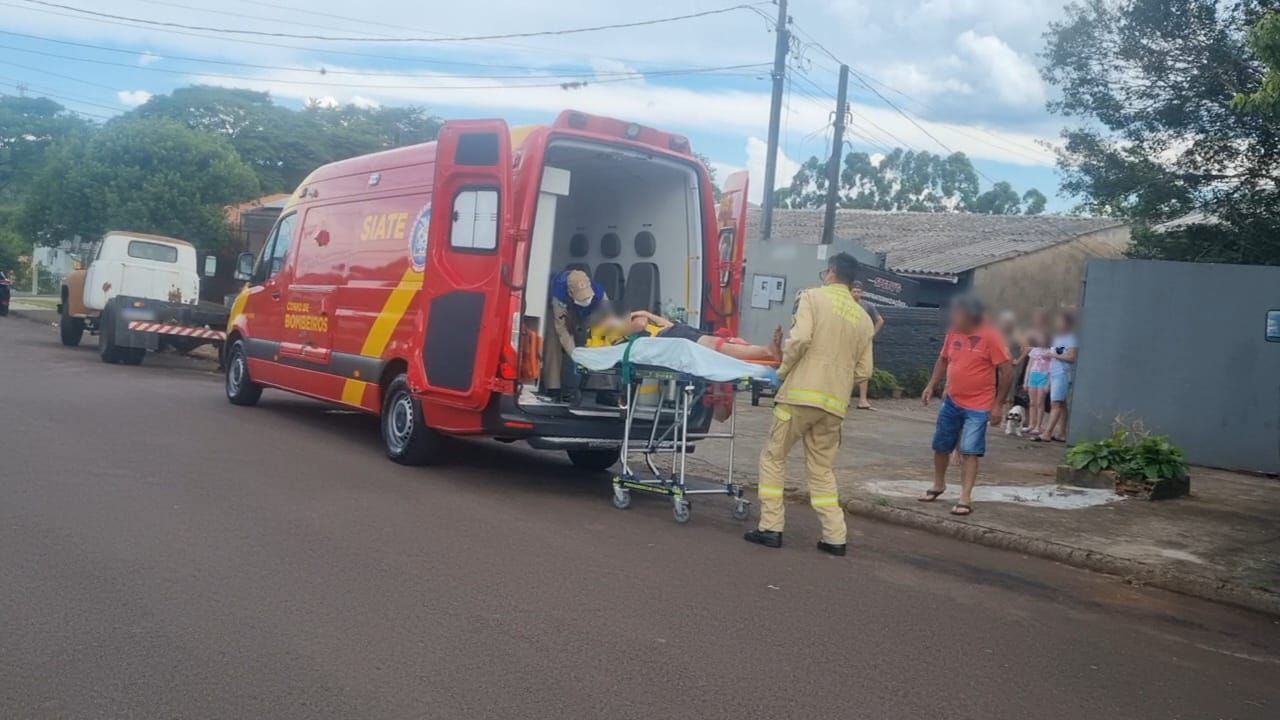 Adolescente de 15 anos cai do telhado e é socorrido pelo Siate em Cascavel