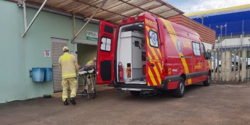 Homem sofre múltiplas escoriações após cair de patinete no Cataratas Imagem referente a Homem sofre múltiplas escoriações após cair de patinete no Cataratas