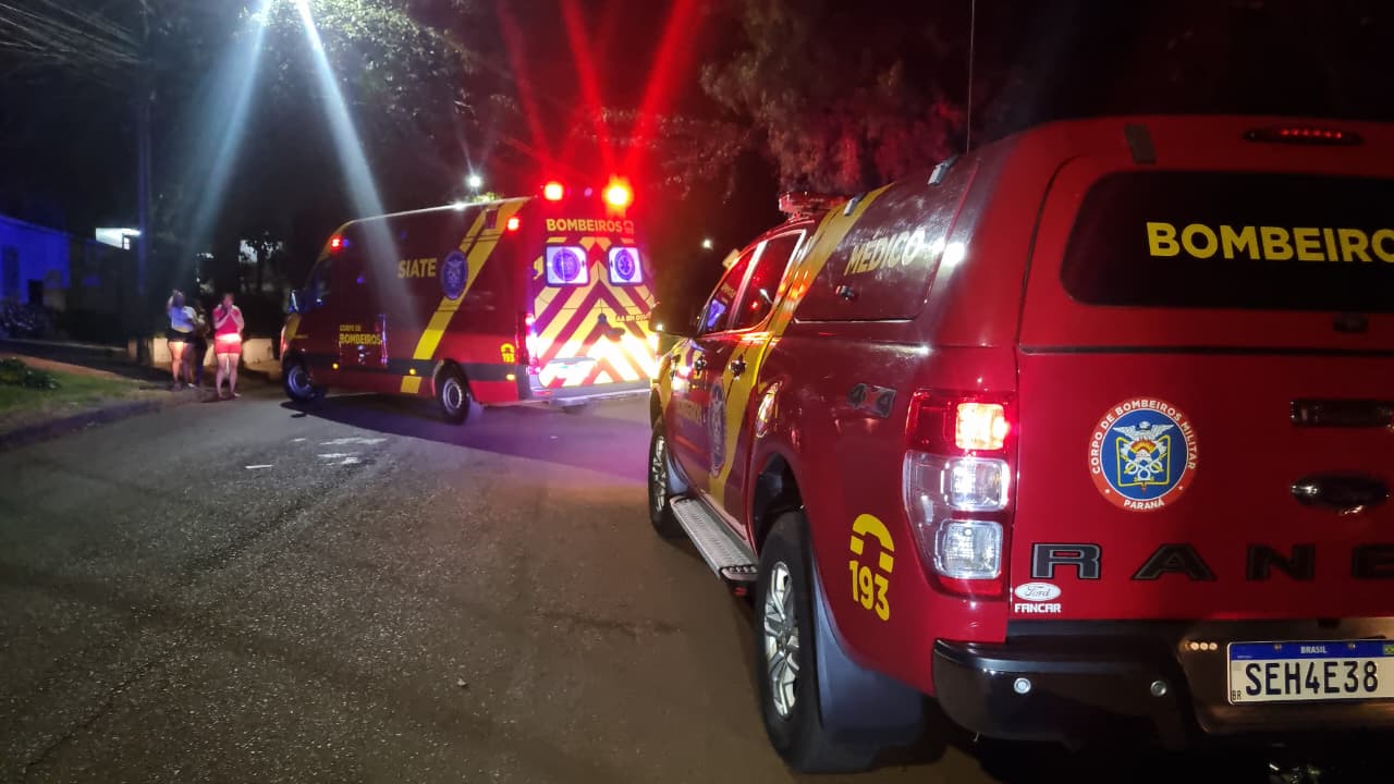 Adolescente de 17 anos é socorrida com TCE grave e hemorragia, em acidente de moto no Cataratas