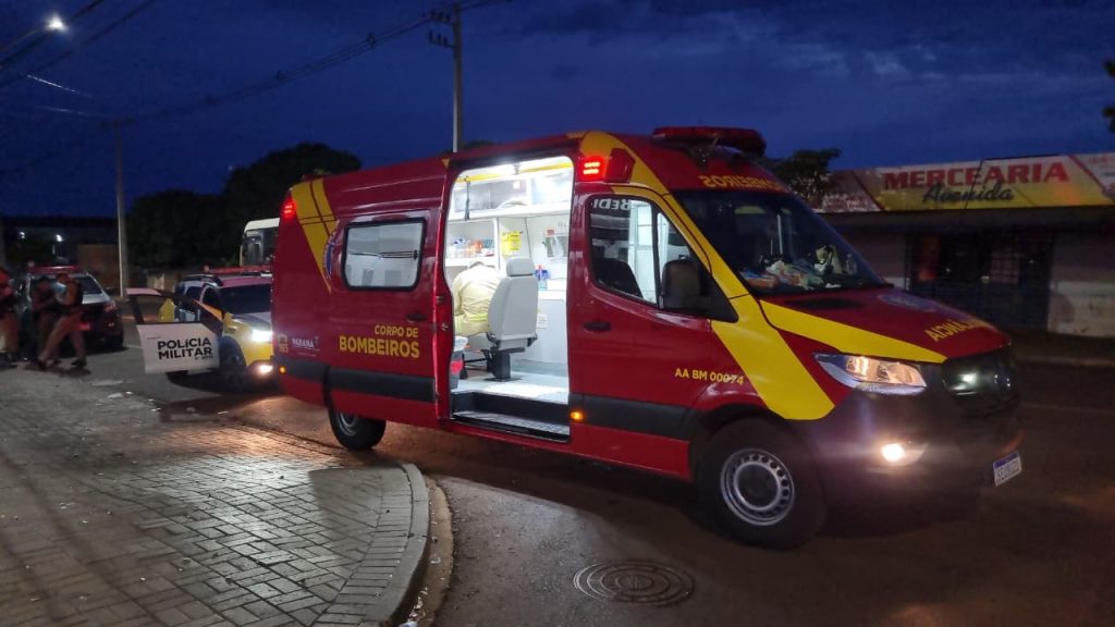 Homem é espancado após arrombar estabelecimento para furtar bebidas no Bairro Interlagos Homem é espancado após arrombar estabelecimento para furtar bebidas no Bairro Interlagos