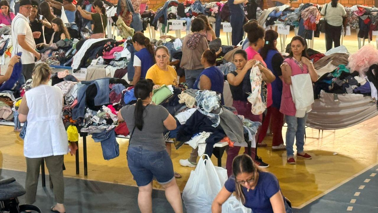 Com preço único de R$ 2, Bazar da APAE continua nesta segunda-feira (8) Com preço único de R$ 2, Bazar da APAE continua nesta segunda-feira (8)