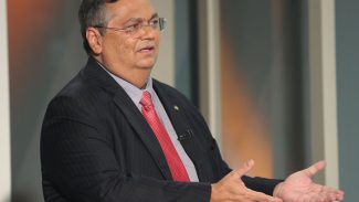 Dino manda PF investigar novas irregularidades em emendas Pix