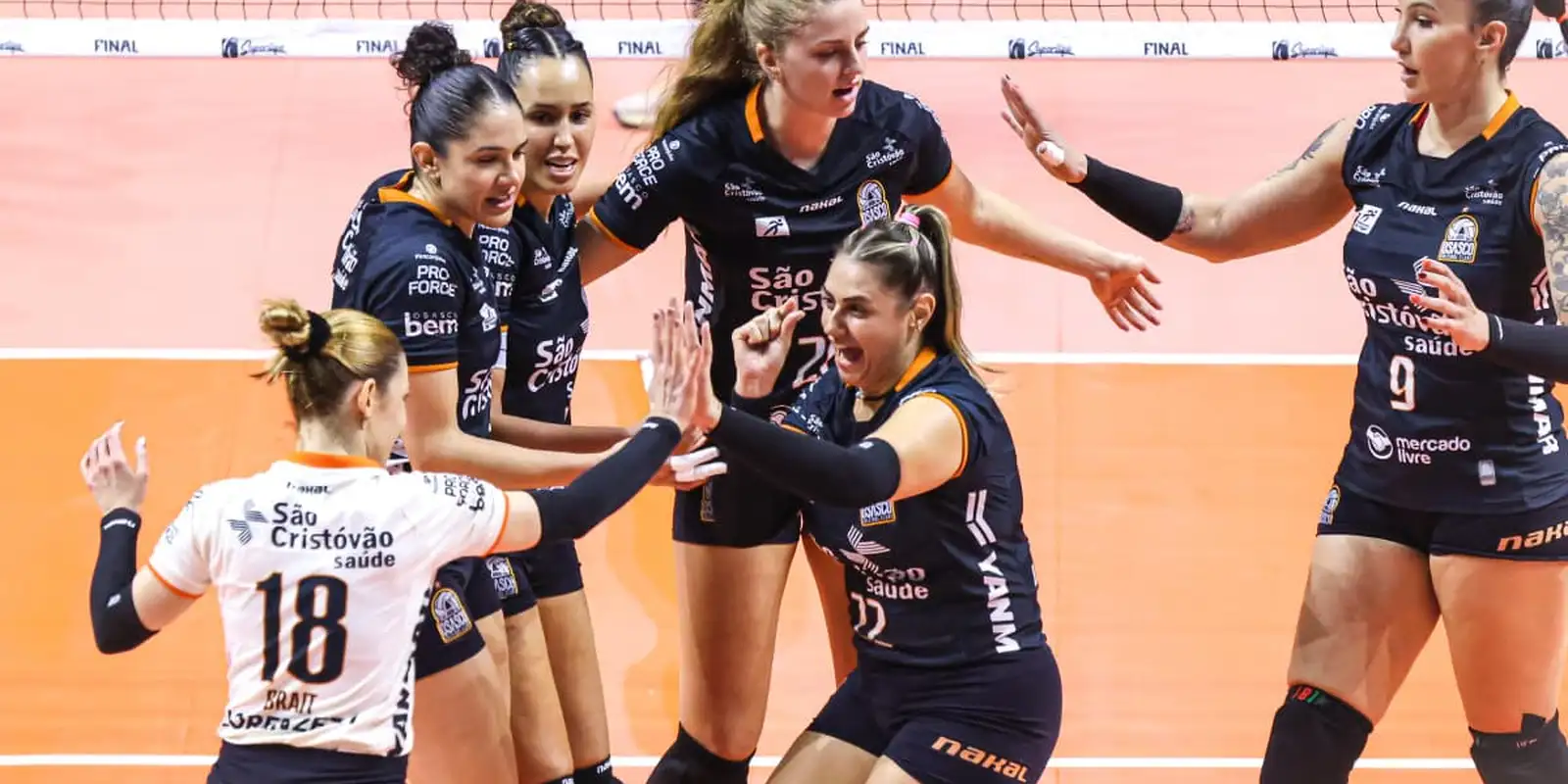 Praia Clube e Osasco estreiam terça no Mundial de Clubes de Vôlei Imagem referente a Praia Clube e Osasco estreiam terça no Mundial de Clubes de Vôlei