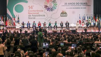 Lula propõe reunião dos Poderes para tratar de feminicídio Lula propõe reunião dos Poderes para tratar de feminicídio