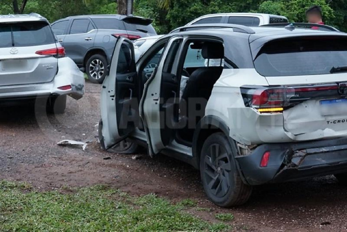 Menina de 4 anos morre em acidente em rodovia de MT; polícia procura veículo Menina de 4 anos morre em acidente em rodovia de MT; polícia procura veículo